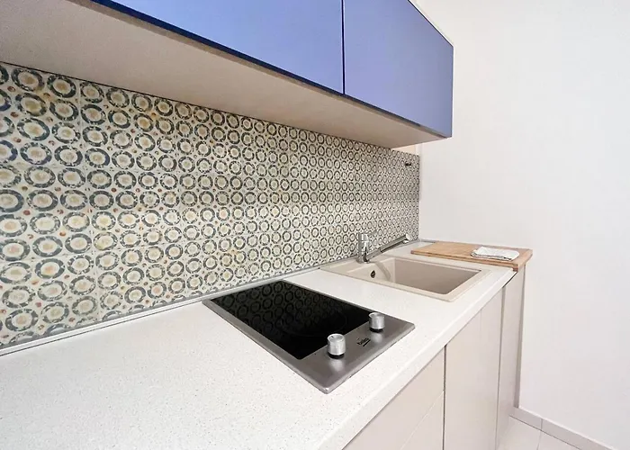 Last Minute Apartment