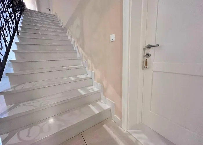 Apartment Last Minute