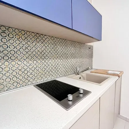 Last Minute Apartment